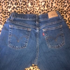 Levi relaxed fit jeans